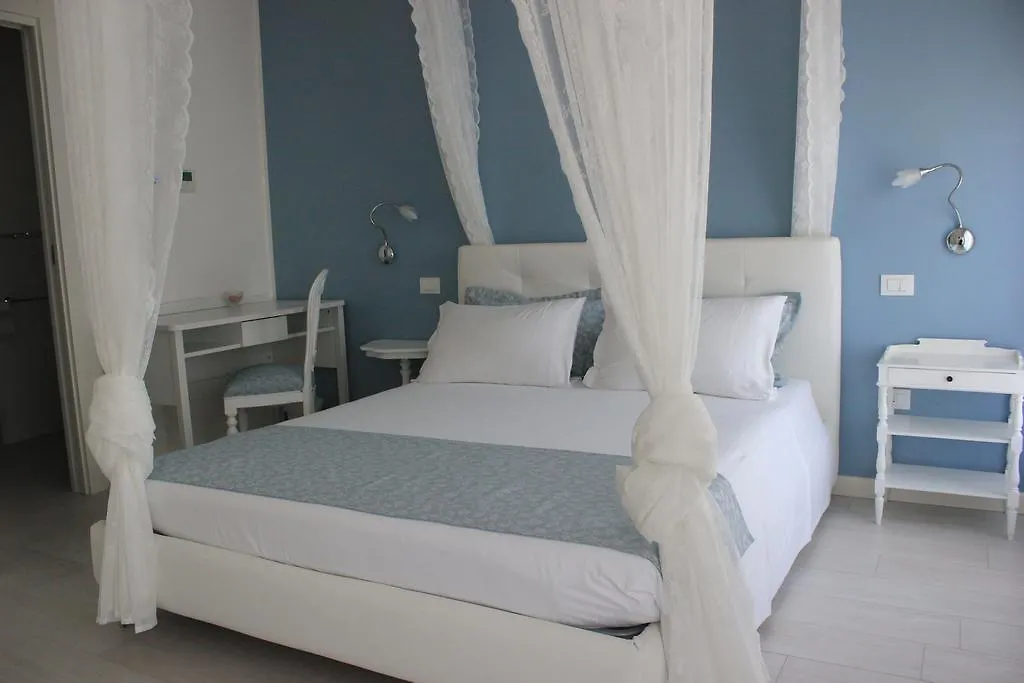Punto 41 Hotel Peschiera del Garda Italy