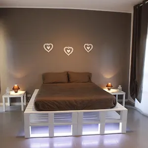 Comeacasatua Bed & Breakfast Bari